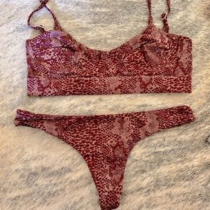 Hookipa bottom & paisley bralette